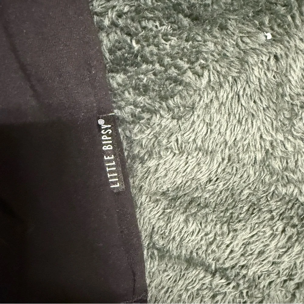 2T-3T LITTLE BIPSY SHORT SLEEVE HOODIES (3) - Picture 2 of 4